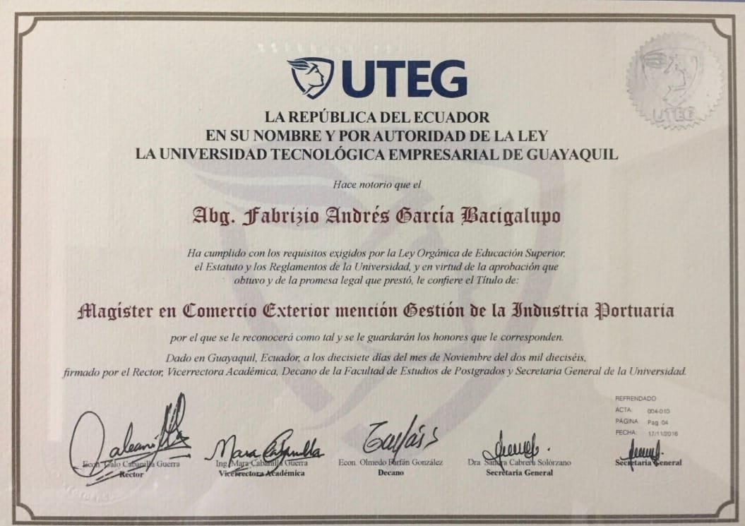 Título Universitario de Fabrizio García